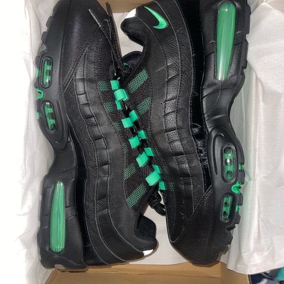 Nike Air Max 95 Black and Green Sneakers